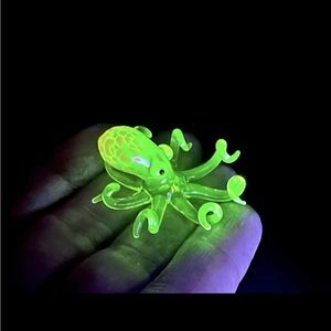 Uranium Vaseline Glass